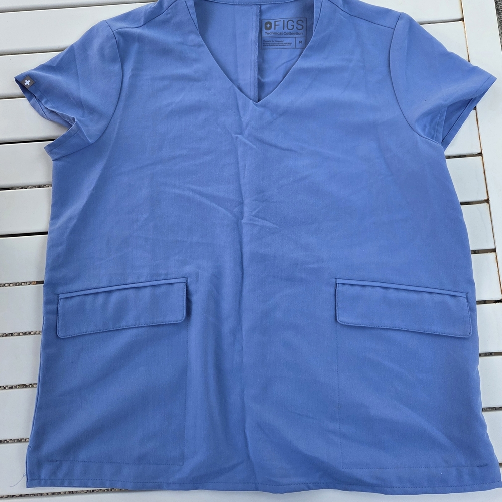 Figs womens Scrub Top Style # W19SW1005 PO # 1345 Size Medium
